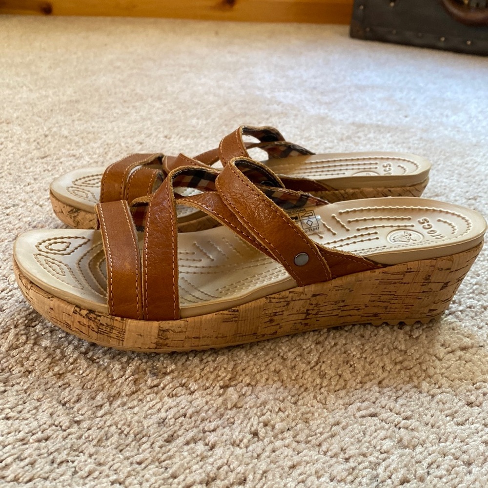 *Never Worn* Crocs Women's A-Leigh Mini Leather Wedge Sandal